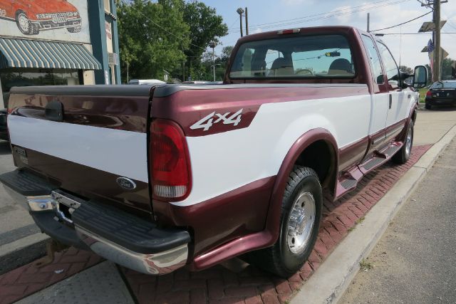 2000 Ford F250 SE Well Kept Alloy Wheels