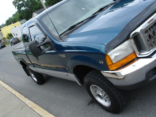 2000 Ford F250 SLT 1 Ton Dually 4dr 35