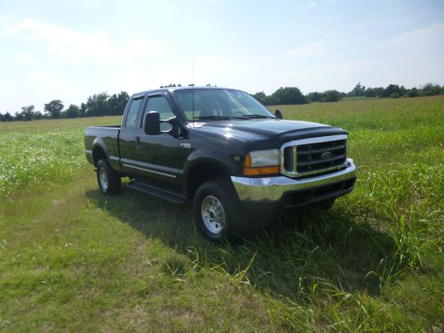 2000 Ford F250 SE Well Kept Alloy Wheels