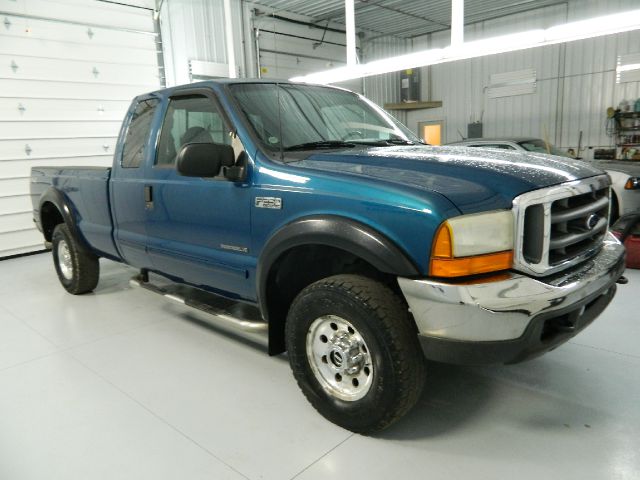 2001 Ford F250 SE Well Kept Alloy Wheels