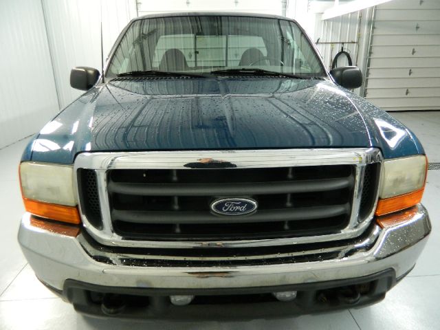 2001 Ford F250 SE Well Kept Alloy Wheels