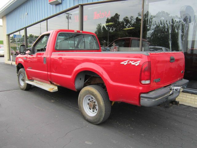 2001 Ford F250 Crew Cab Short Box 2-wheel Drive SLE