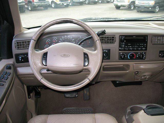 2001 Ford F250 EX W/ Navigation