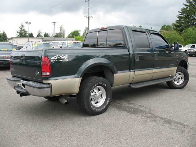 2001 Ford F250 EX W/ Navigation