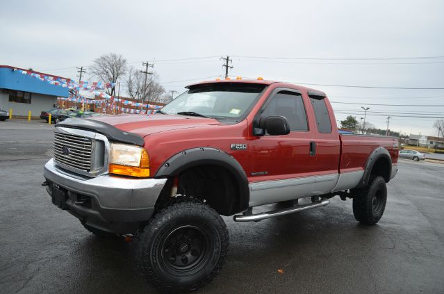 2001 Ford F250 SE Well Kept Alloy Wheels