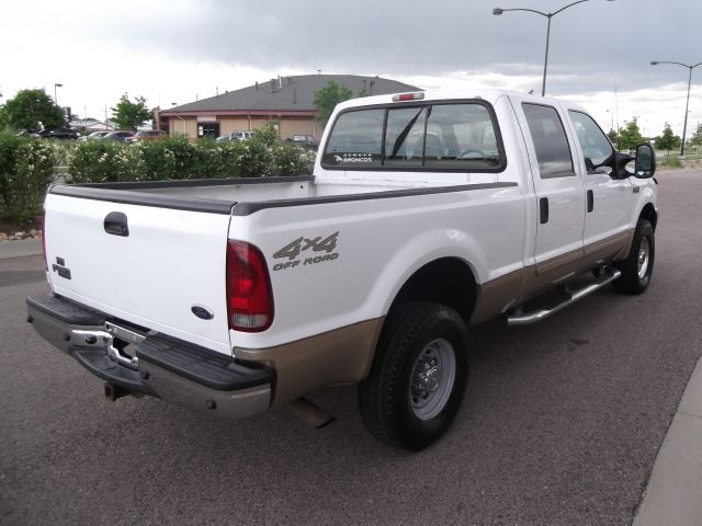 2001 Ford F250 EX W/ Navigation