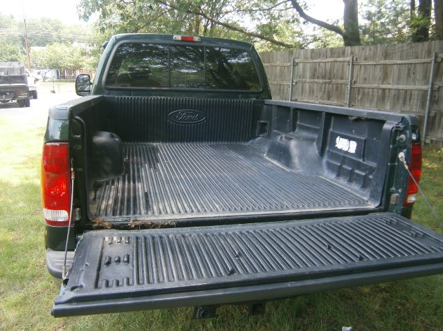 2001 Ford F250 SLT 1 Ton Dually 4dr 35