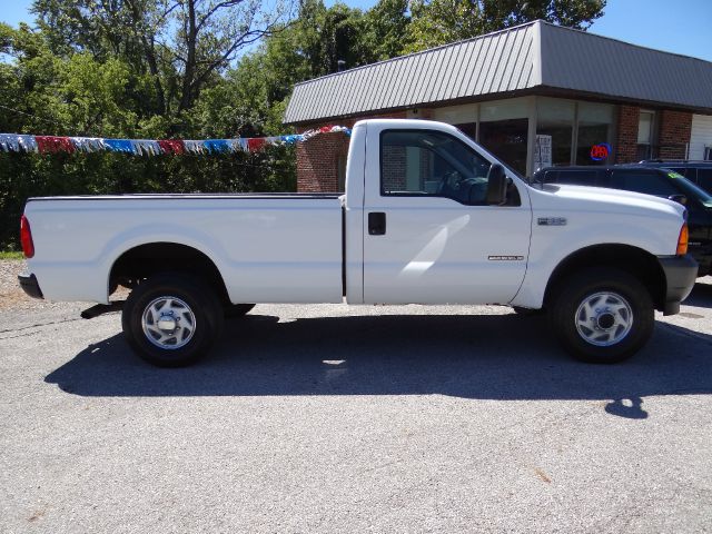 2001 Ford F250 Crew Cab Short Box 2-wheel Drive SLE