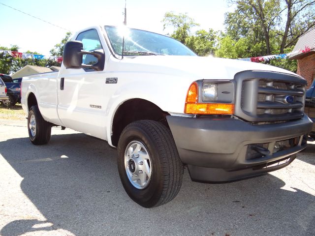 2001 Ford F250 Crew Cab Short Box 2-wheel Drive SLE