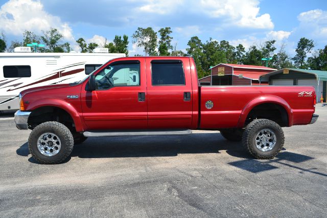 2001 Ford F250 FWD 4dr SE