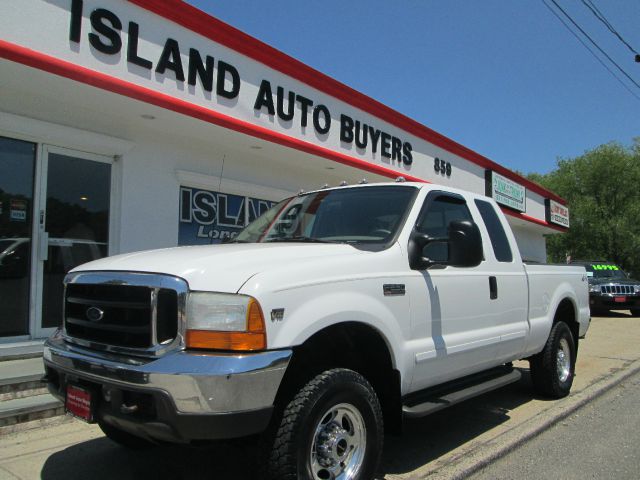 2001 Ford F250 Crew Cab 143.5 WB 4WD SLT