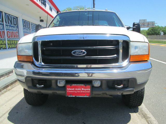 2001 Ford F250 Crew Cab 143.5 WB 4WD SLT