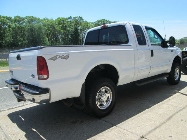 2001 Ford F250 Crew Cab 143.5 WB 4WD SLT