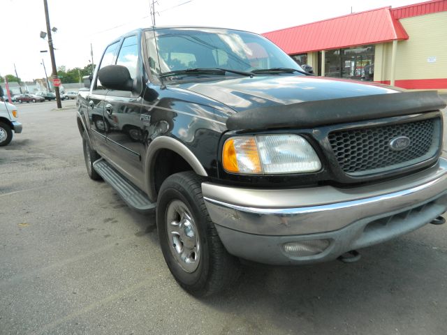 2001 Ford F250 Crew Cab Short Box 2-wheel Drive SLE