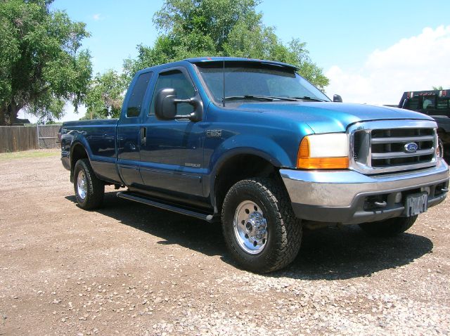 2001 Ford F250 SE Well Kept Alloy Wheels