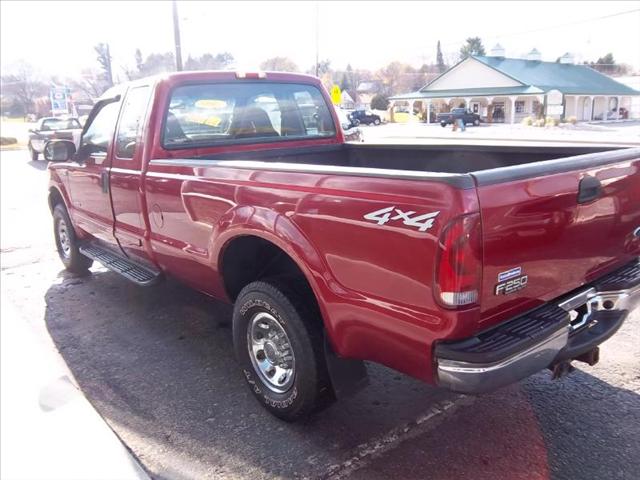 2001 Ford F250 4 DOOR Sport