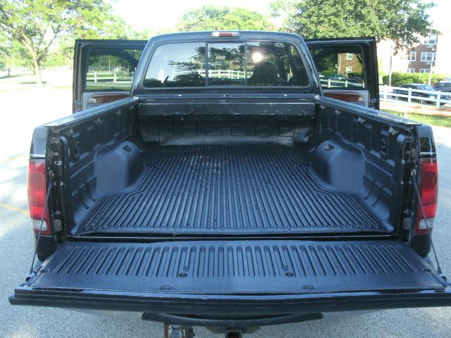 2002 Ford F250 FWD 4dr SE