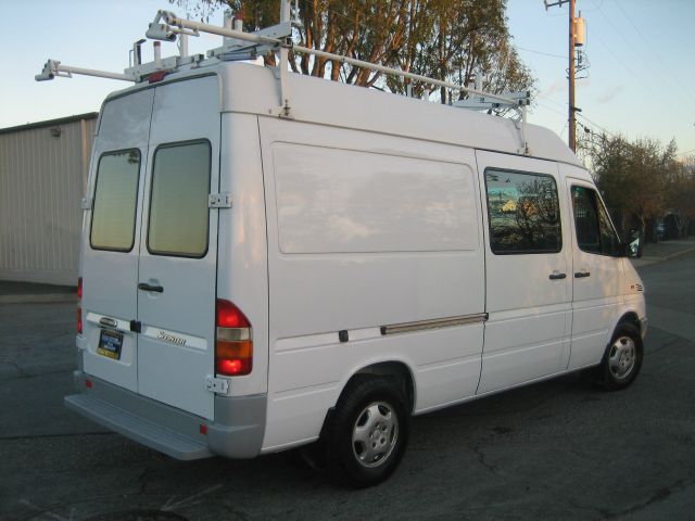 2002 Freightliner M2 106 5.6S