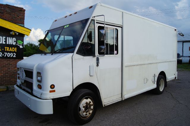 2000 Freightliner m45 Unknown