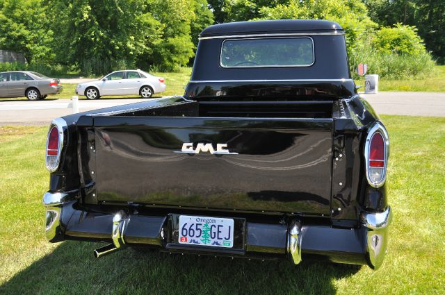 1957 GMC 100 750li Xdrive