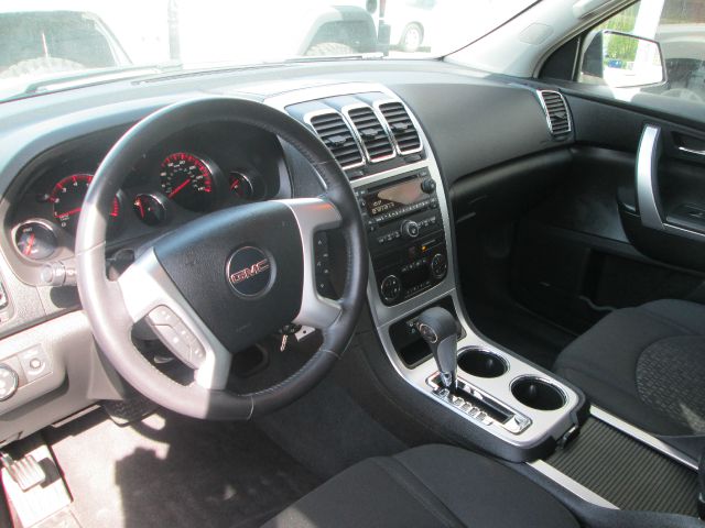 2008 GMC Acadia Sedan 2.0T Automatic Limited