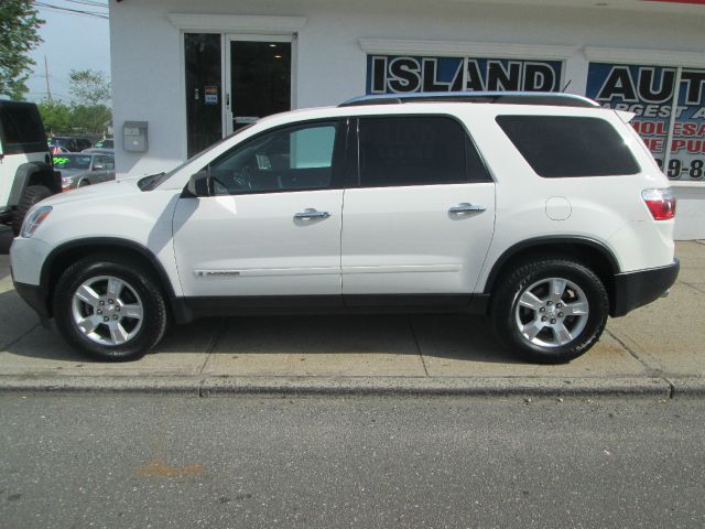 2008 GMC Acadia Sedan 2.0T Automatic Limited