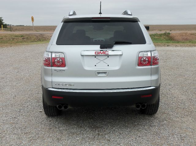 2009 GMC Acadia XLT Lariat 5th Wheel