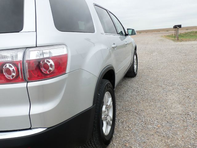 2009 GMC Acadia XLT Lariat 5th Wheel