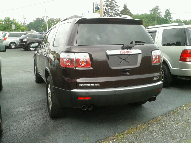 2009 GMC Acadia Sedan 2.0T Automatic Limited