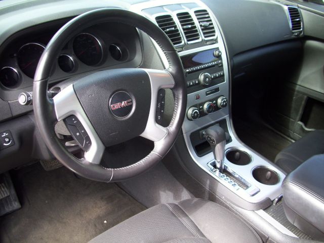 2009 GMC Acadia Sedan 2.0T Automatic Limited