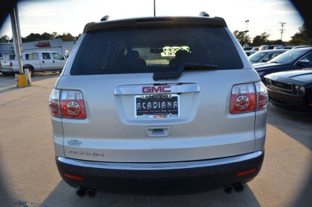 2010 GMC Acadia 45