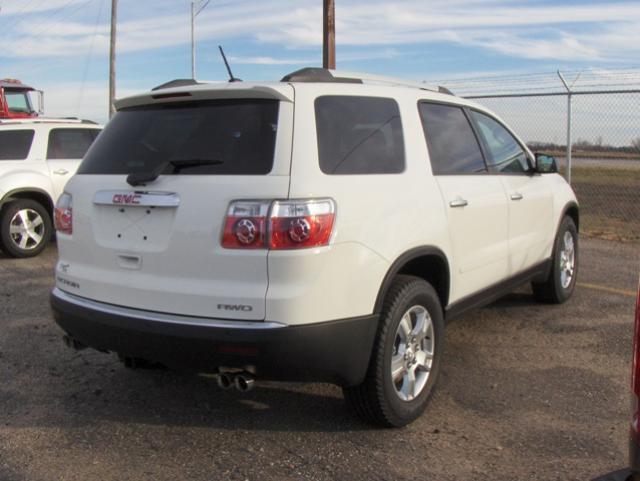 2011 GMC Acadia 45