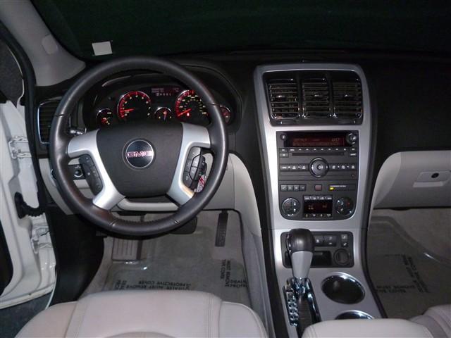 2011 GMC Acadia SLT