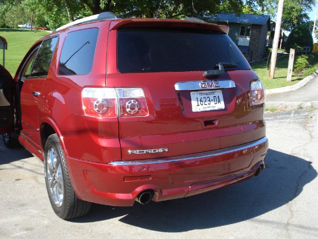 2011 GMC Acadia DSG 2 DOOR