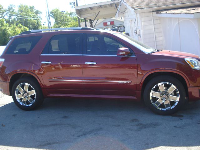 2011 GMC Acadia DSG 2 DOOR