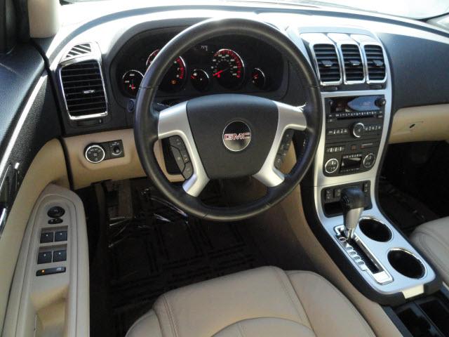 2011 GMC Acadia SLT