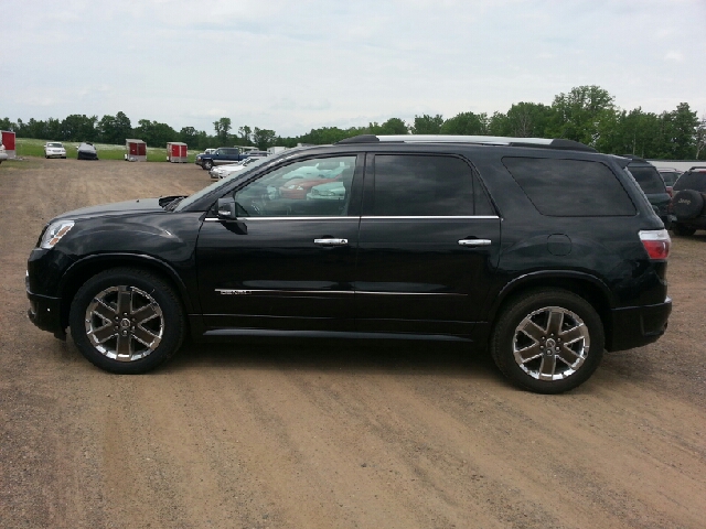 2012 GMC Acadia DSG 2 DOOR