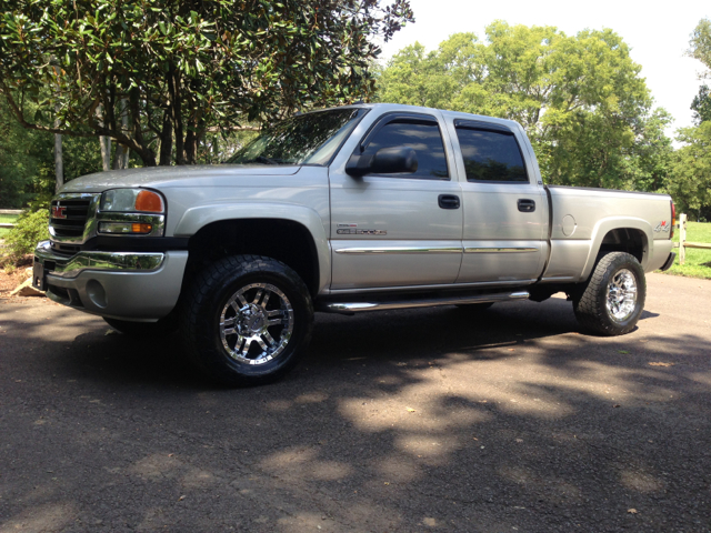 2005 GMC C2500 SE ZX4