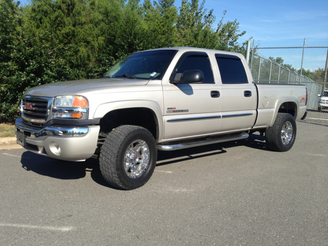 2005 GMC C2500 SE ZX4