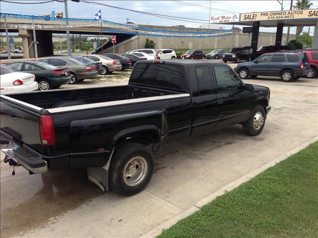 1996 GMC C3500 Signature Limited Sedan