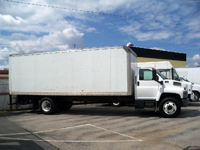 2004 GMC C7500 24 Unknown