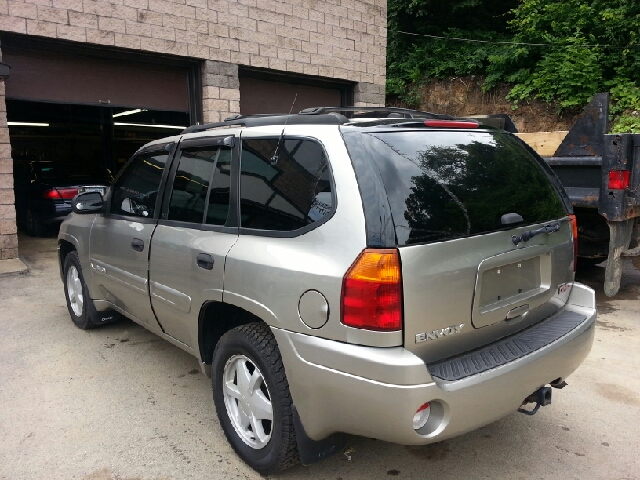 2002 GMC Envoy 4x4 Crew Cab LE