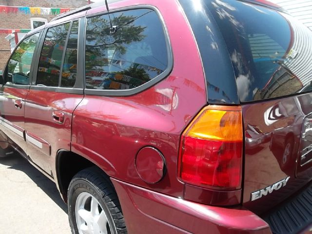 2002 GMC Envoy Wagon SE