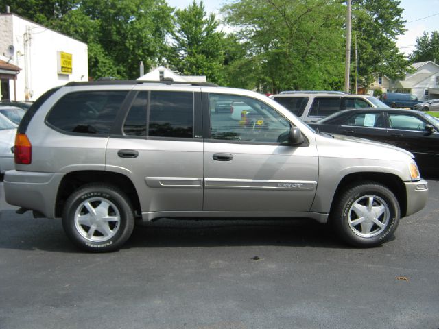 2002 GMC Envoy 4x4 Crew Cab LE