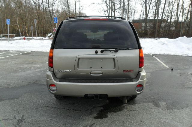 2002 GMC Envoy Wagon SE