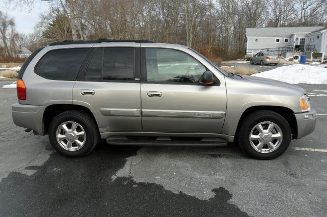 2002 GMC Envoy Wagon SE