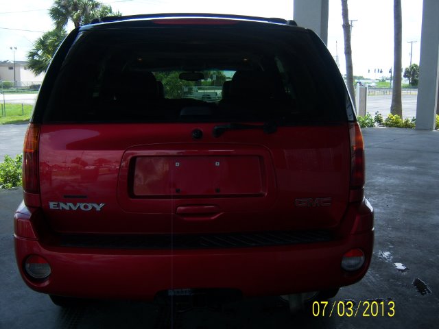 2002 GMC Envoy 4x4 Crew Cab LE