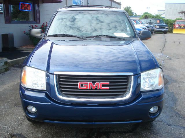 2002 GMC Envoy Wagon SE