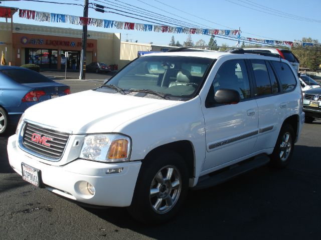 2002 GMC Envoy Wagon SE