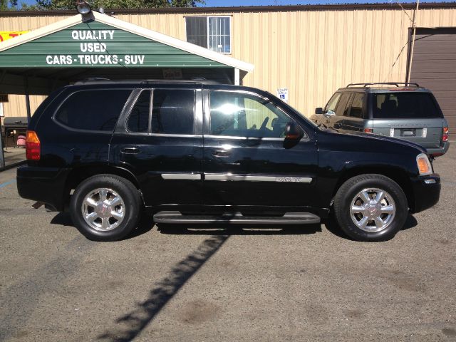 2002 GMC Envoy Wagon SE